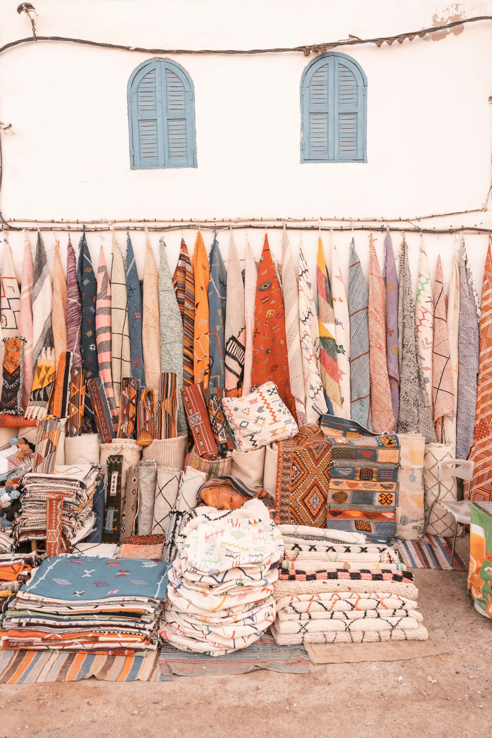 Moroccan rug handmade weaving
